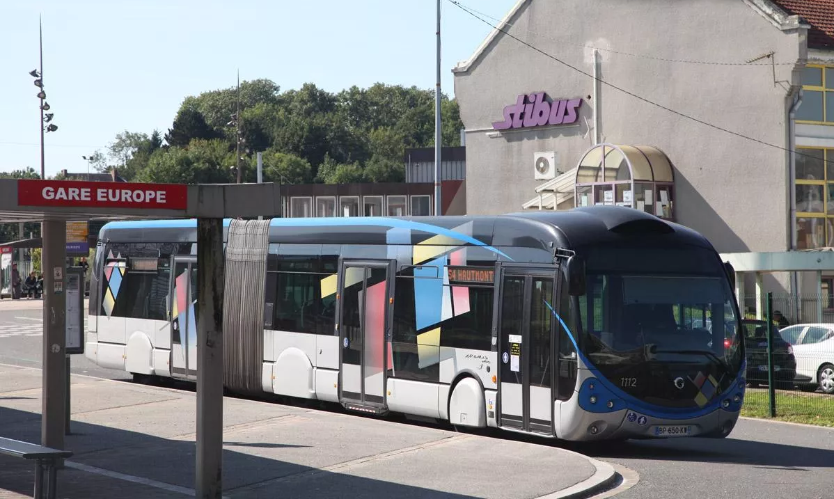 IRISBUS CREALIS NEO 18